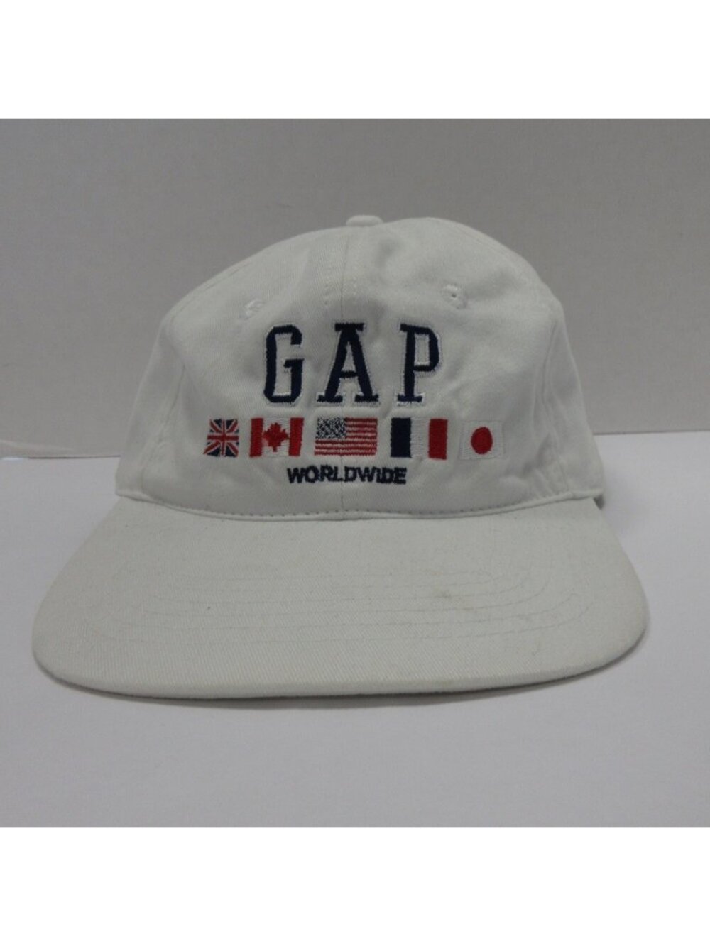 VINTAGE Gap Hat Cap Strapback Worldwide Flags Embroidered Dad 90s *